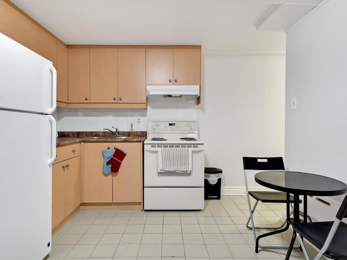 Very Cozy & Comfortable In Downtown Toronto Great Value! Exterior photo